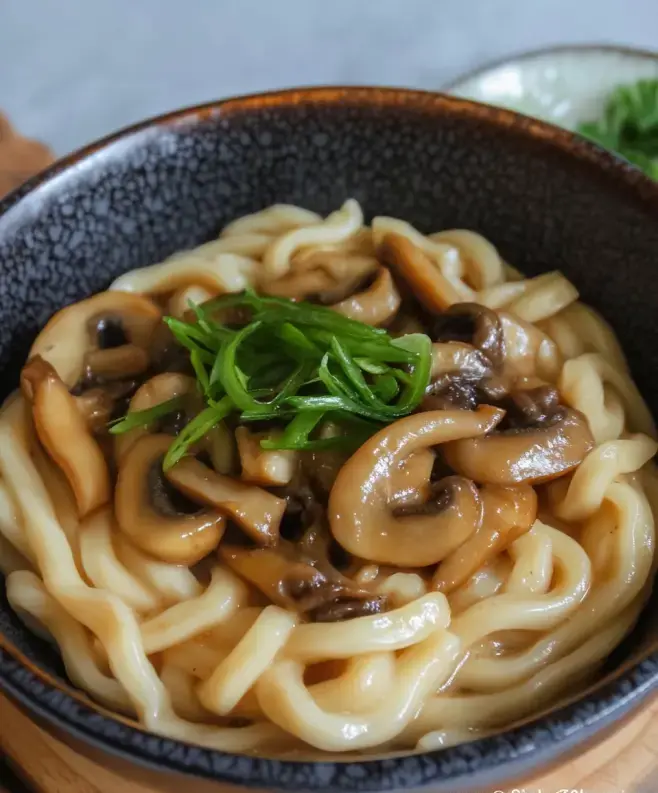 Creamy Mushroom Udon: A Delicious Comfort Recipe